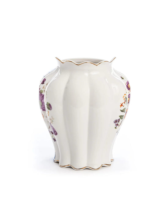 Vase Hybrid Melania de Seletti, design contemporain inspiré des traditions.