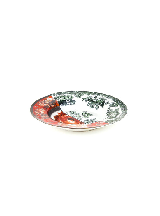 Assiette creuse Hybrid Seletti : une porcelaine raffinée aux motifs artistiques uniques. cecilia