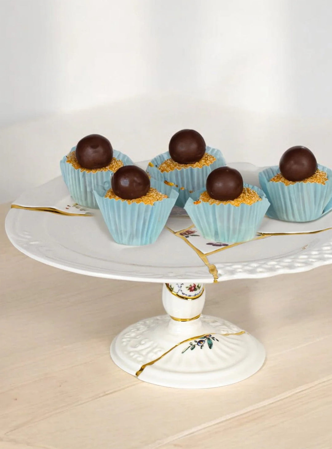 Kintsugi cake stand