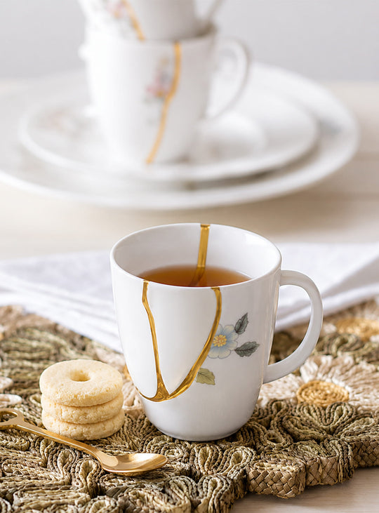 Mug Kintsugi Seletti : une pièce raffinée qui célèbre la beauté de l'imparfait. 01