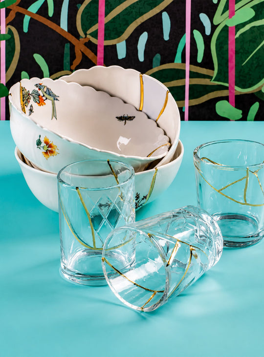 Bol à salade Kintsugi Seletti : l'alliance du design contemporain et de la tradition japonaise.