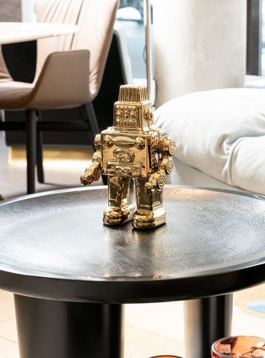 Statue My Robot Seletti : une pièce design inspirée de l'univers de la science-fiction. or