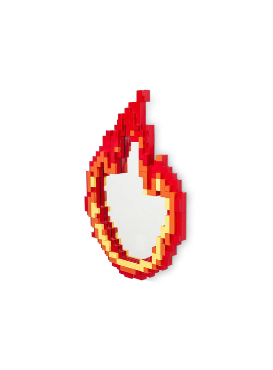 Miroir Flame Seletti Pixel : miroir déco original, effet flamme pixel et look contemporain.