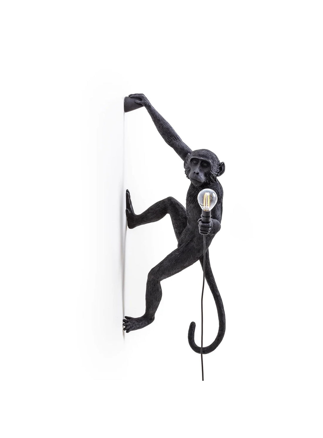 Lampe murale Seletti Singe agrippé : un luminaire sculptural original pour intérieur ou extérieur. brad droit