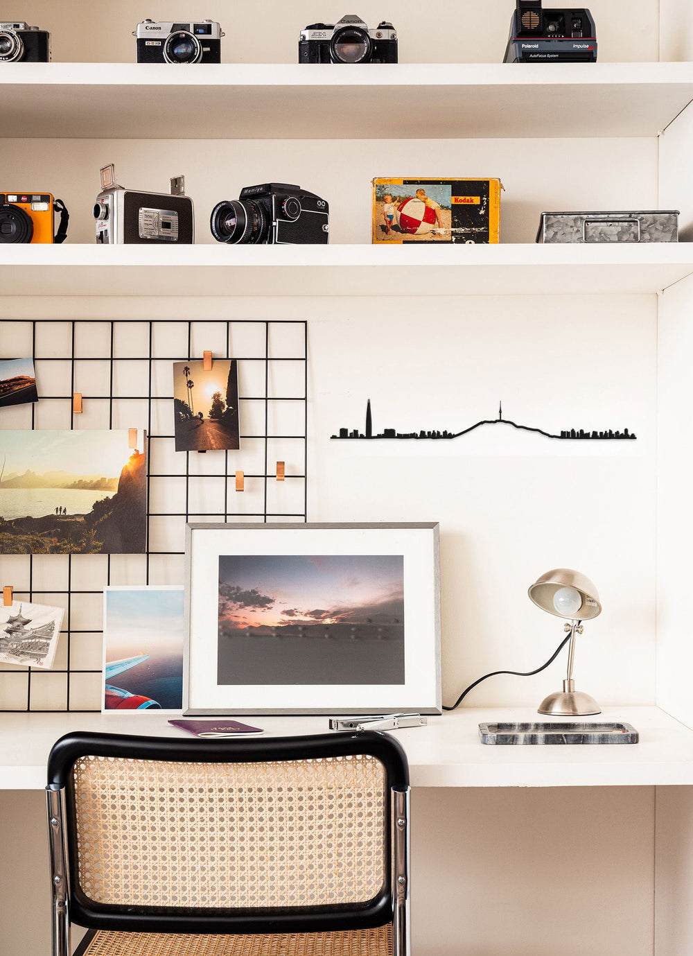 The Line Seoul : décoration murale design inspirée de la capitale coréenne.