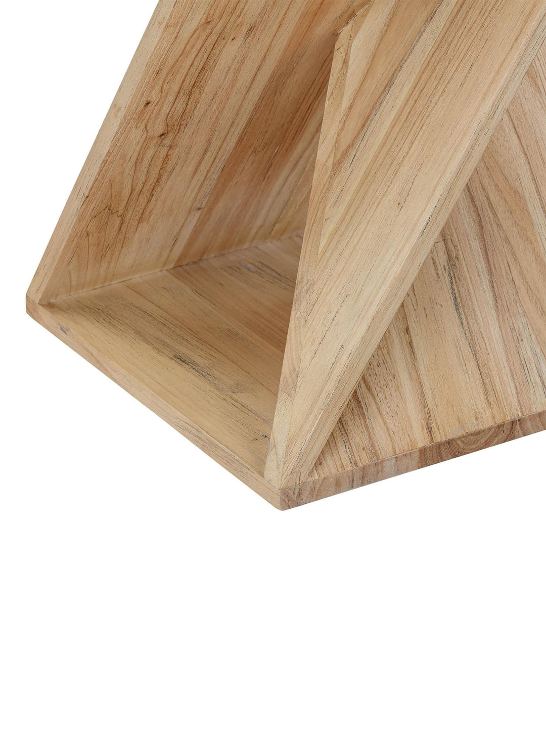 Optez pour la table d’appoint Silhouette, une pièce forte au charme sculptural.