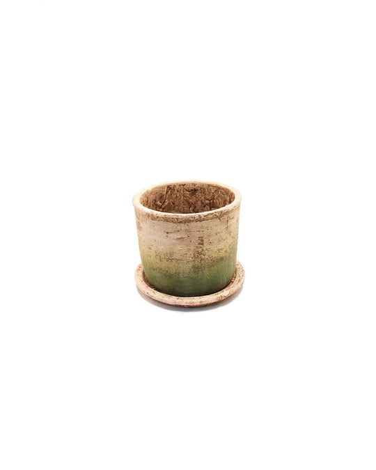 Le cache-pot Siya apporte une touche naturelle et authentique à votre jardin. grand