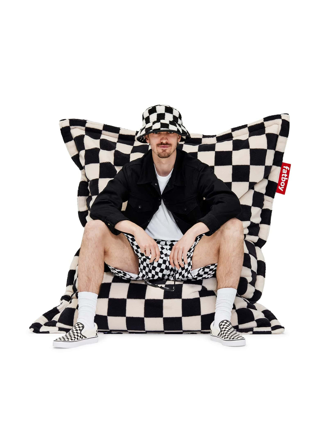 Pouf Slim Teddy Chess confortable et décoratif, parfait pour salon ou chambre. noir et écru