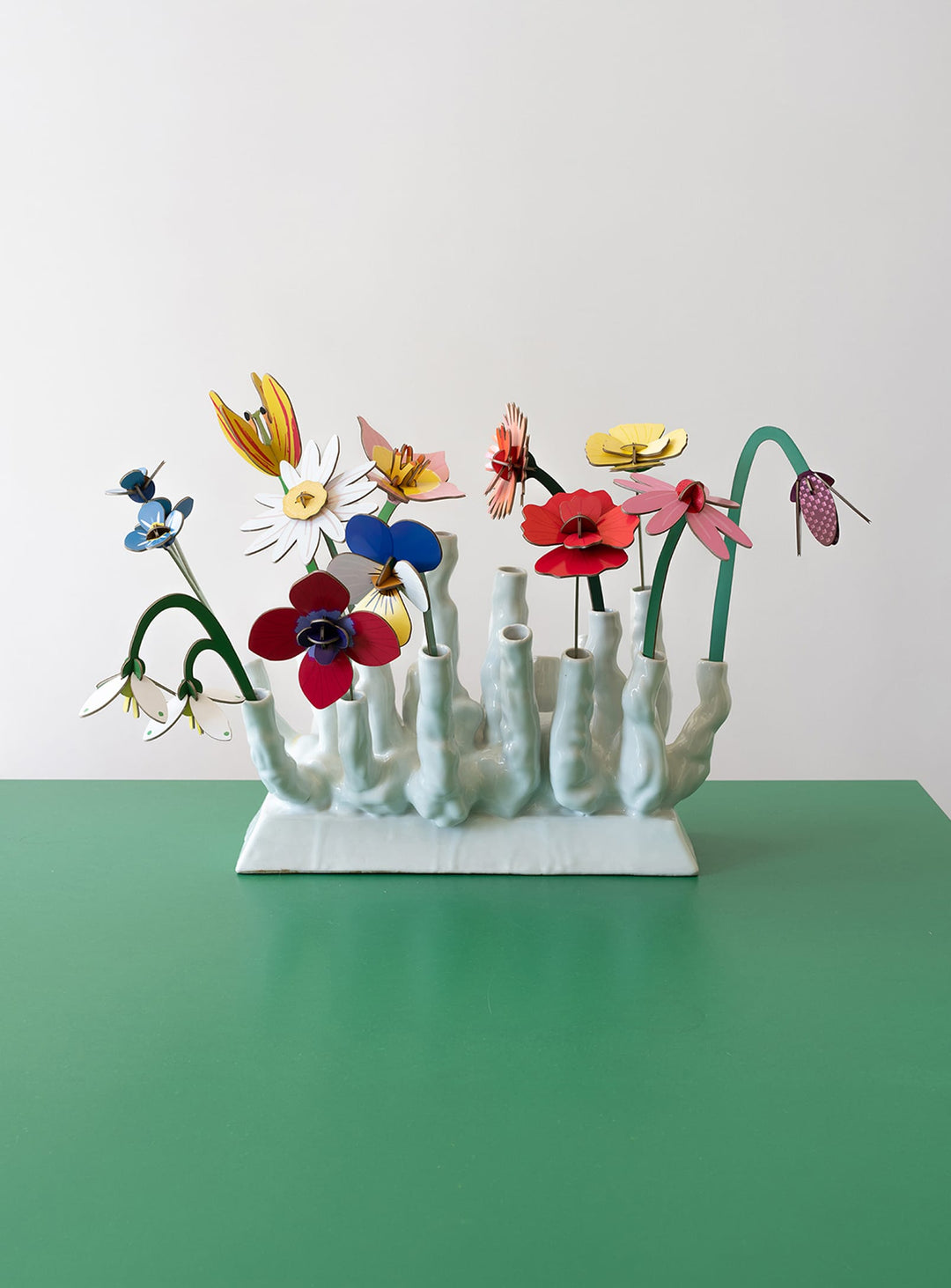 Fleur 3D Bouquet Durable Studio Roof en carton recyclé, une décoration colorée qui ne fane jamais.