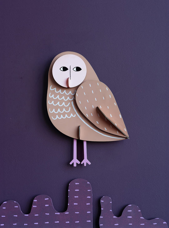 Décoration murale Donna Wilson Studio Roof en carton, une rencontre entre design, couleur et imagination. otto owl