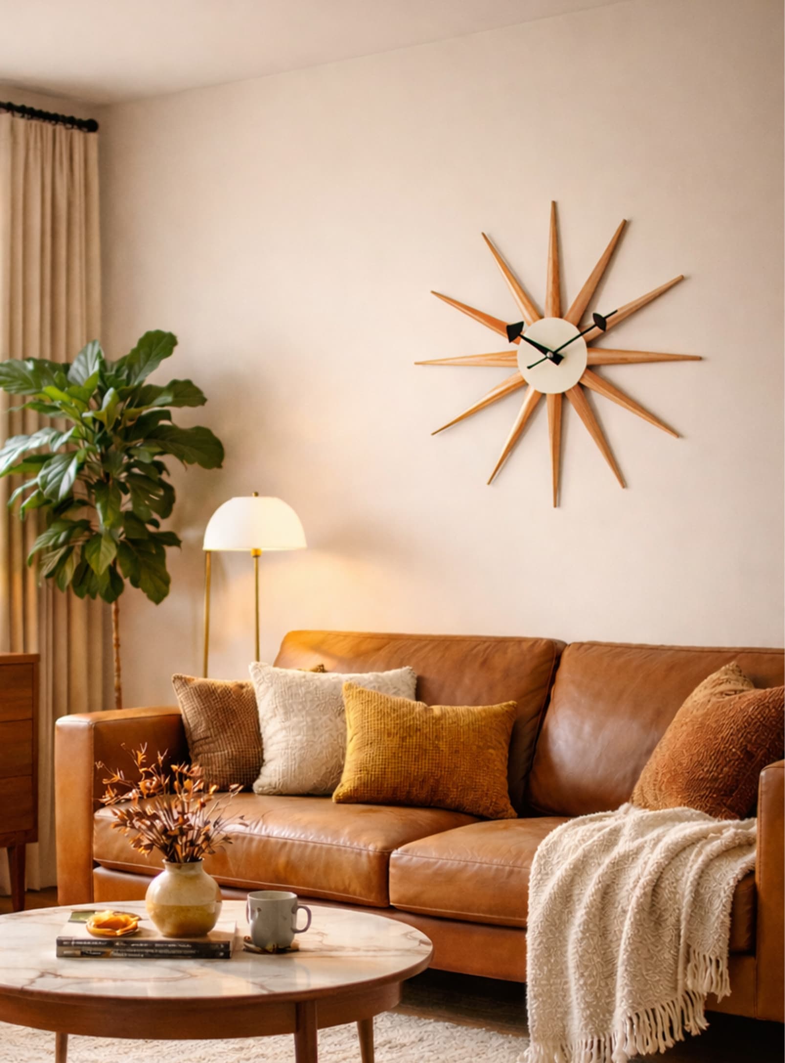 Sunburst: Iconic wooden wall clock – Nüspace