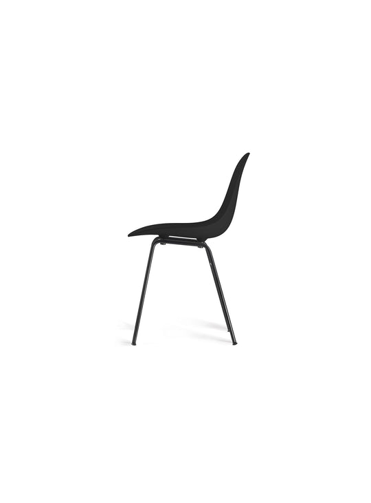 Chaise TA TOOU Design, une assise élégante qui trouve sa place dans tous les intérieurs. noir