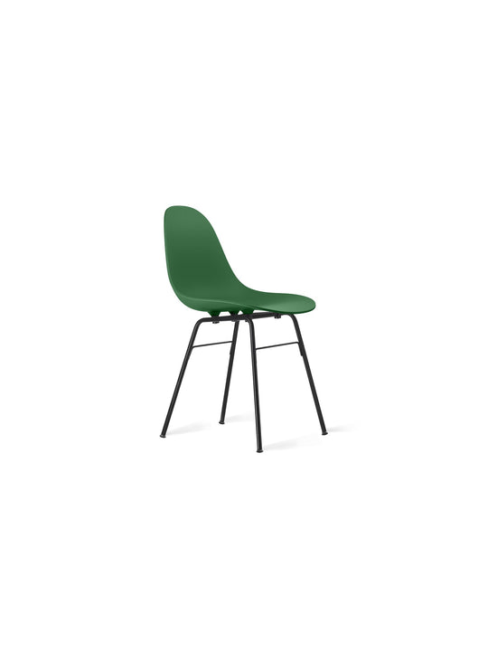 Découvrez la chaise TA TOOU Design, une chaise design aux lignes fluides et élégantes. vert