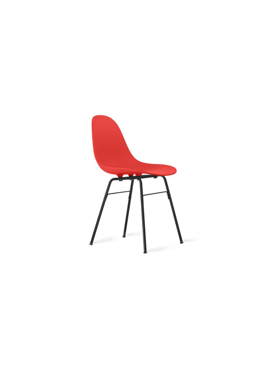 Chaise TA TOOU Design, une assise confortable au style contemporain et épuré. rouge