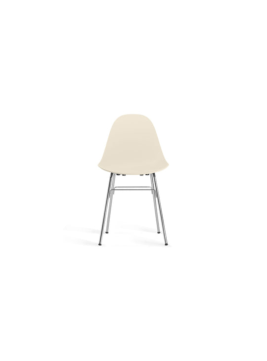 La chaise TA TOOU Design associe design minimaliste, ergonomie et élégance. creme