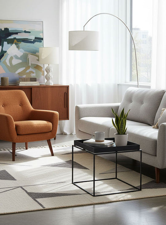 Tray, table en métal robuste et élégante pour vos espaces de vie. noir