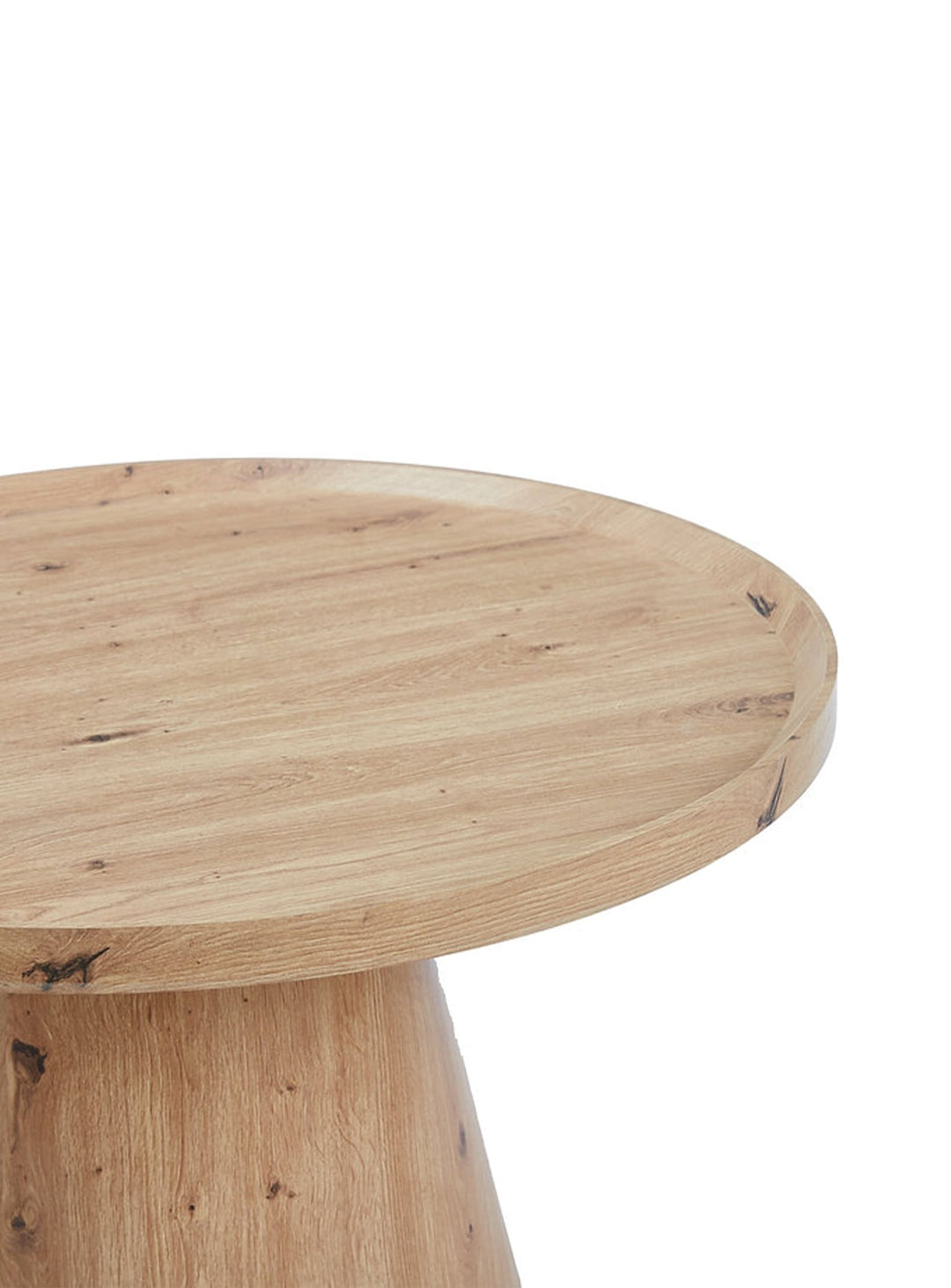 Élégante et pratique, la table à café Troy offre un plateau généreux et un style intemporel qui s’adapte à tout décor. Naturel.