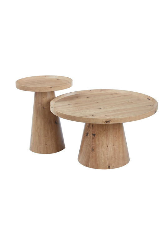 Design conique audacieux et finitions raffinées : la table d’appoint Troy apporte style et praticité à votre intérieur. Naturel.