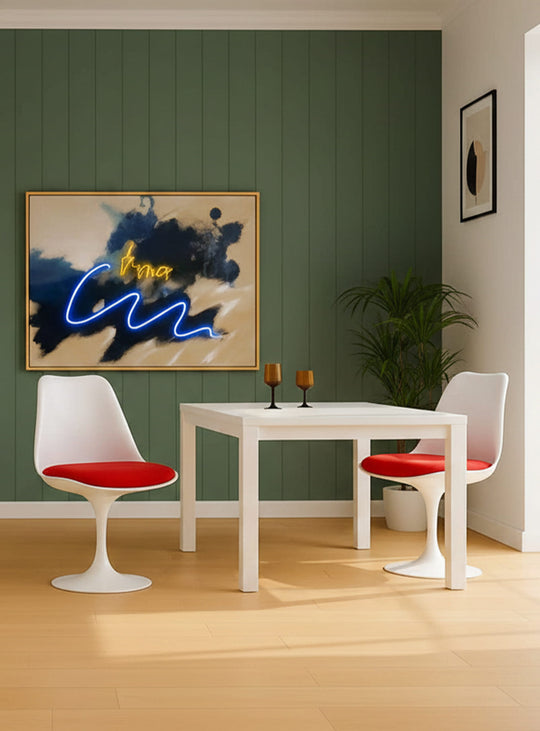 Chaise Tulipe Nüspace, coque blanche et base unique au look iconique. rouge