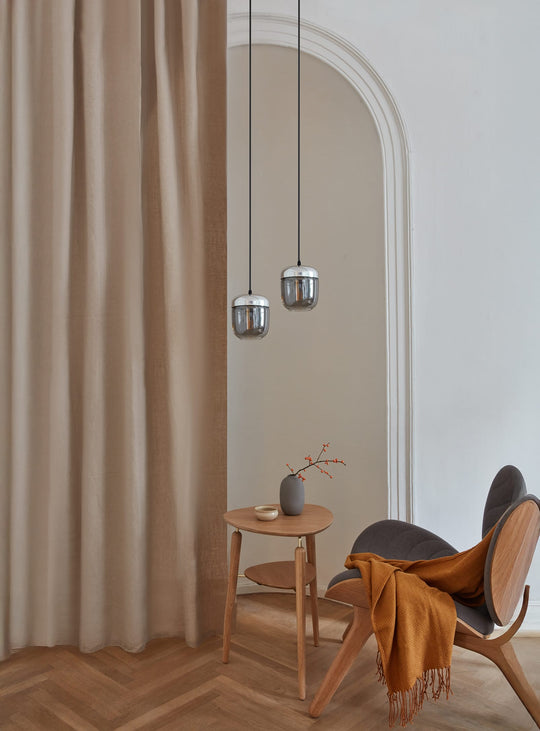 Abat-jour Umage Acorn, design iconique et ambiance cosy garantie. chrome