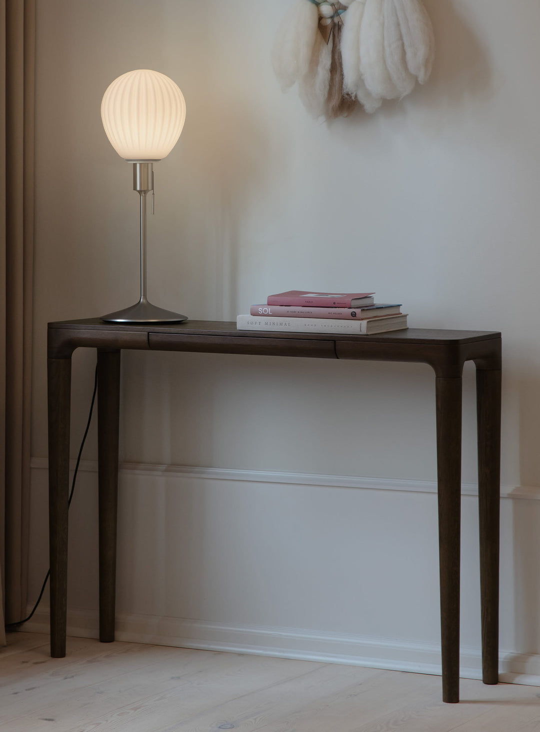 Abat-jour Around The World de Umage verre opale blanc élégant. mini