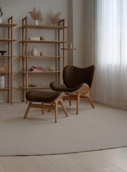 Fauteuil Umage A Conversation Piece low, confort optimal et finitions élégantes.