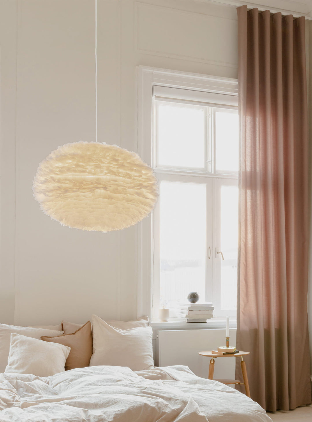 Cordon Canopy Umage, présence subtile qui laisse briller l’abat-jour. blanc