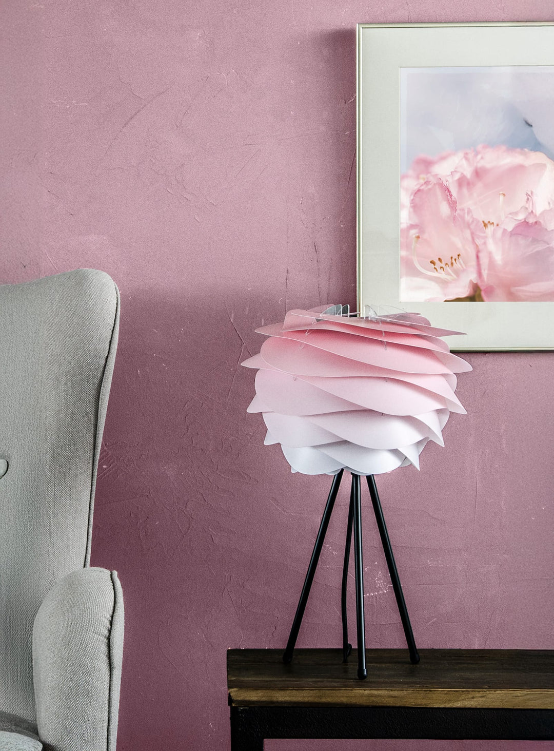 Abat-jour Carmina de Umage design nordique inspiré des dunes. rose bébé