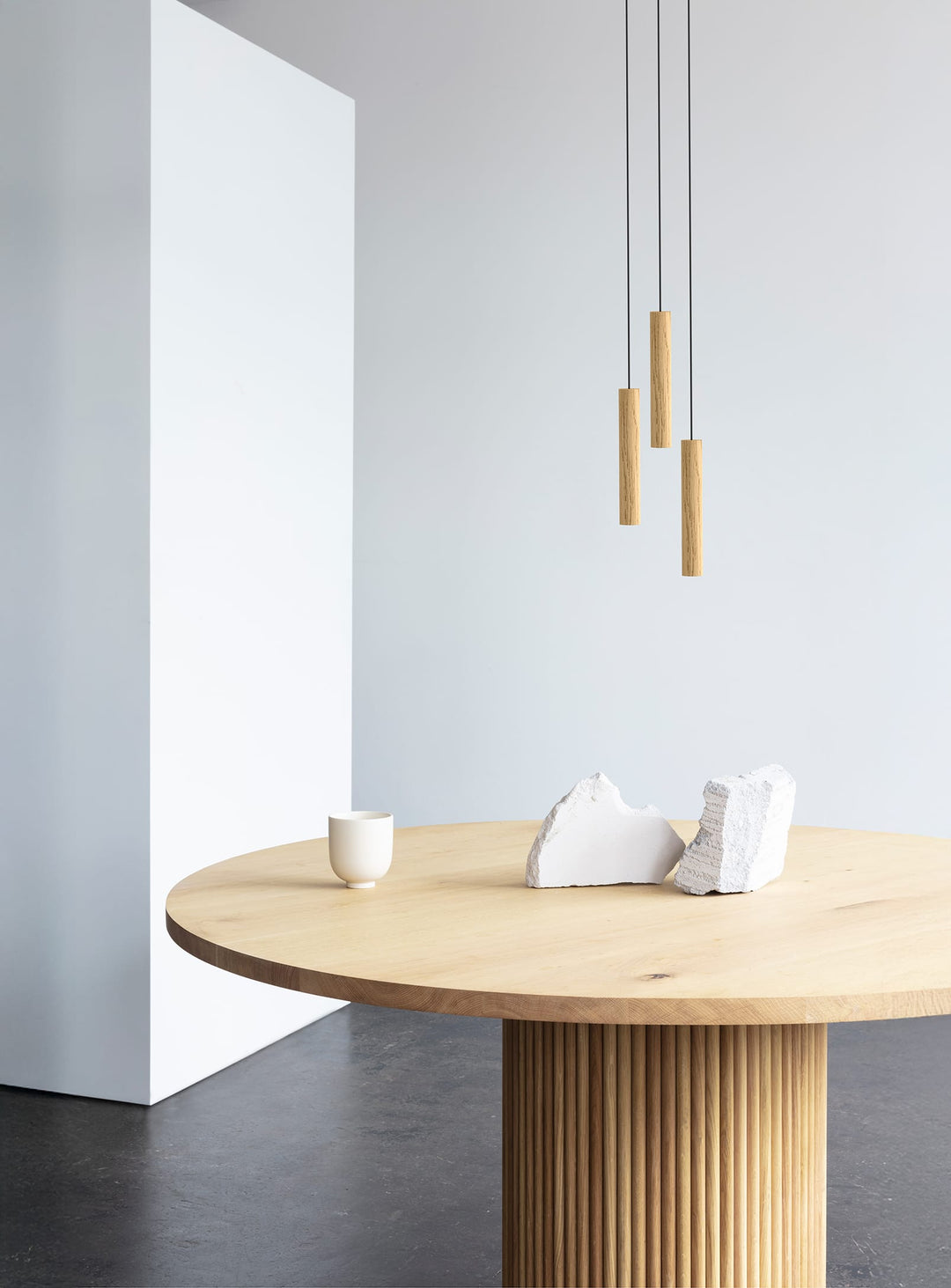 Lampe Chimes Cluster 3 de Umage spots LED en bois design. chene