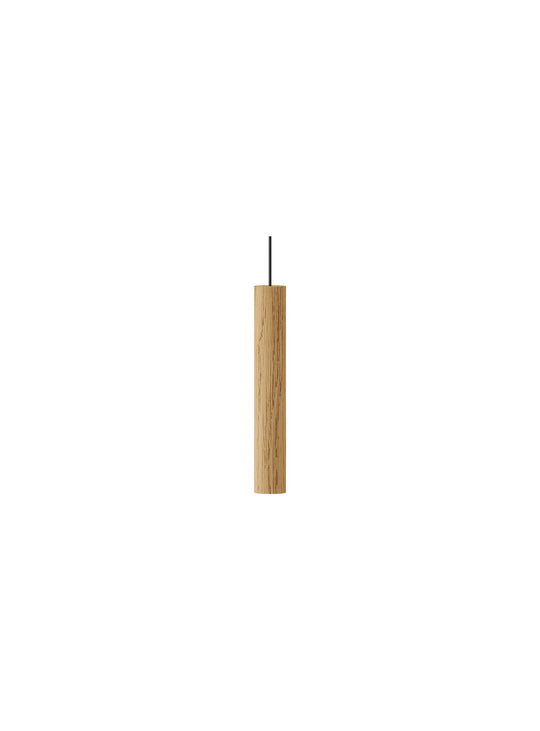 Lampe suspendue Chimes Umage, un luminaire en bois massif inspiré des forêts scandinaves. chene