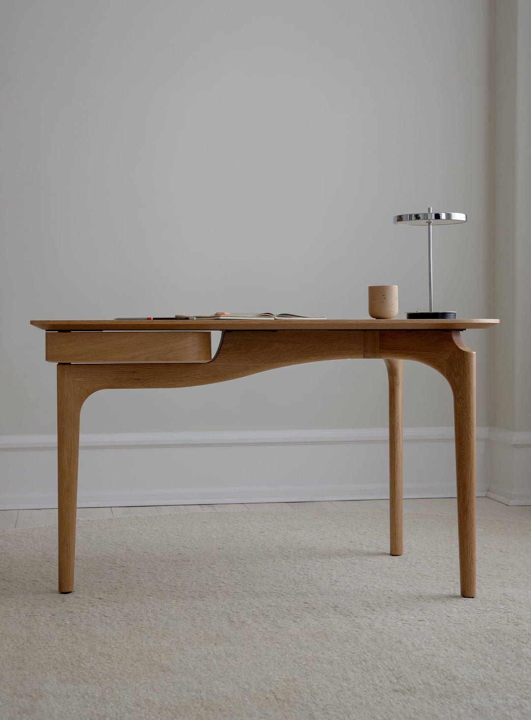 Bureau Duende : design scandinave et inspiration au quotidien, signé Umage. chêne