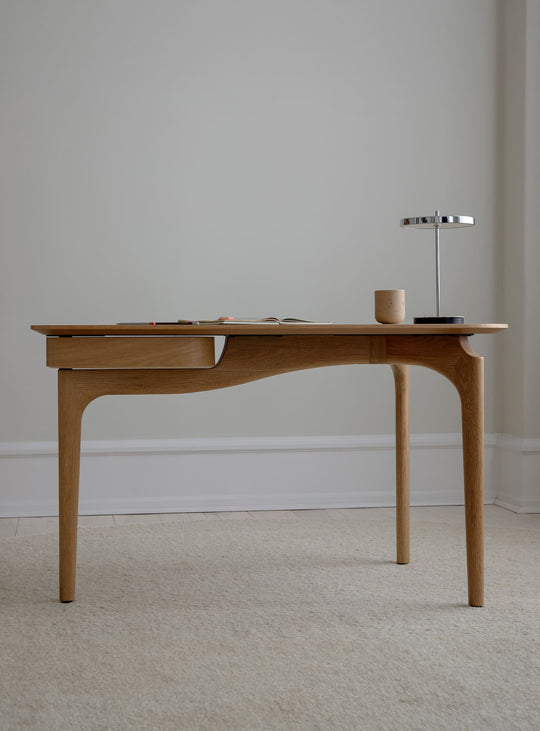 Bureau Duende : design scandinave et inspiration au quotidien, signé Umage. chêne
