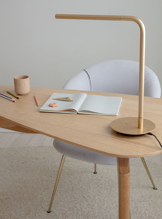 Bureau Duende d’Umage : un espace raffiné pour exprimer votre créativité. chêne