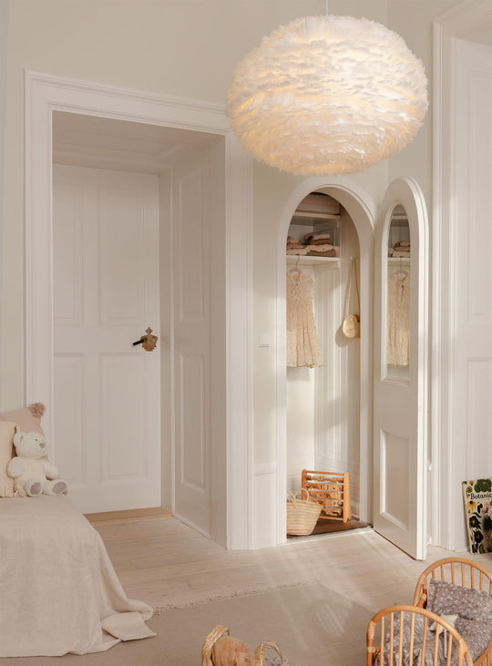Abat-jour Eos Umage pour sublimer votre décoration avec légèreté. blanc