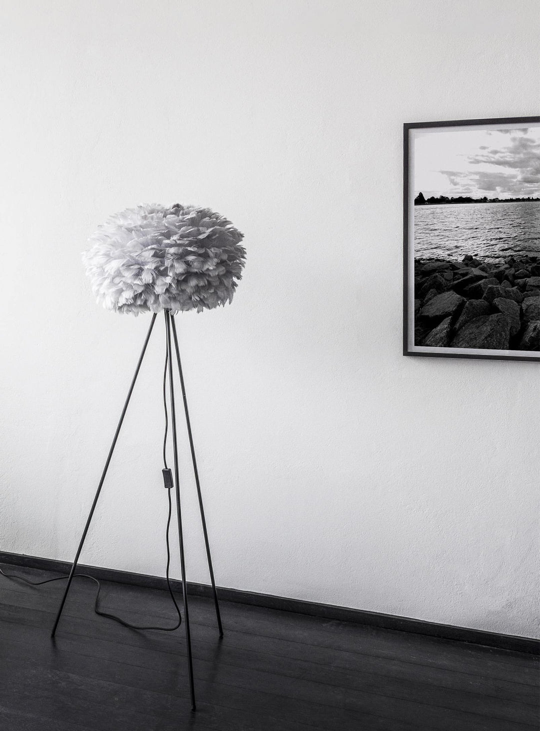 Abat-jour Eos Umage : un éclairage design aux matériaux délicats et naturels. gris