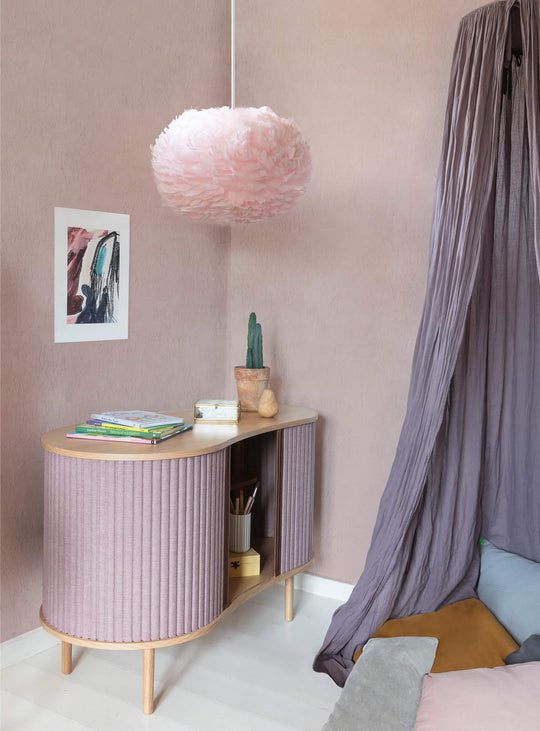 Abat-jour Eos Umage : une atmosphère douce grâce à une lumière subtile. rose