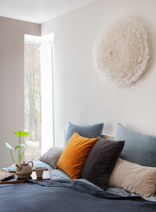 Abat-jour Eos Up Umage : luminaire plume chic pour intérieur élégant. grand