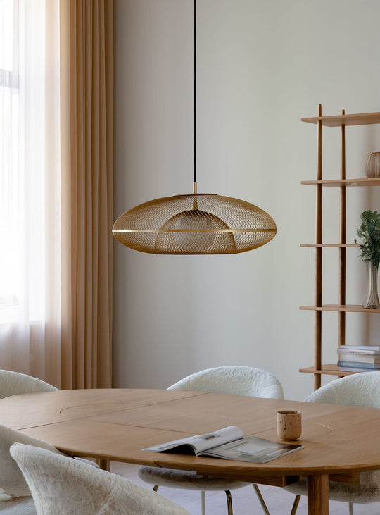 Abat-jour Faraday de Umage en maille laiton design sculptural. moyen