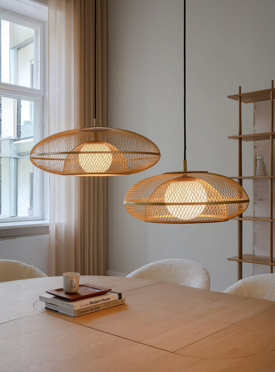 Abat-jour Faraday de Umage suspension chic en laiton. moyen