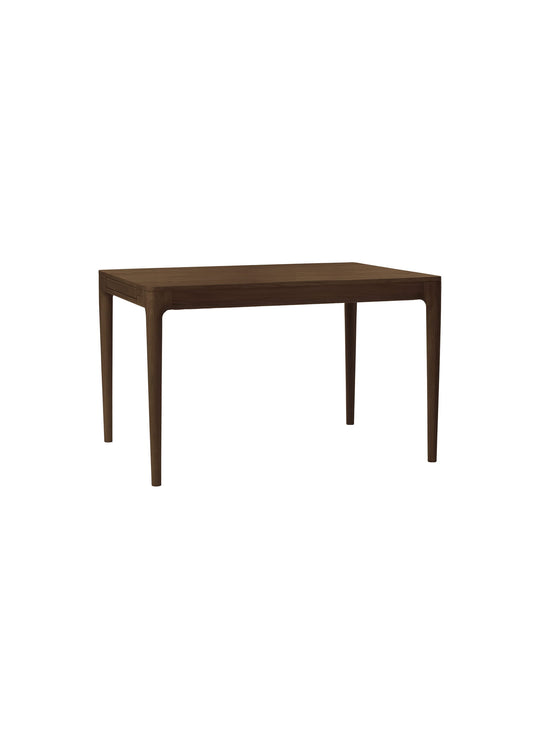 Table à dîner extensible Heart'n'Soul Umage, parfaite pour les repas en famille ou entre amis. chene foncé