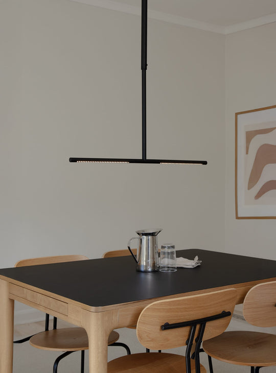 Table à dîner extensible Heart'n'Soul Umage, une table élégante inspirée du design scandinave. chene noir obsidien