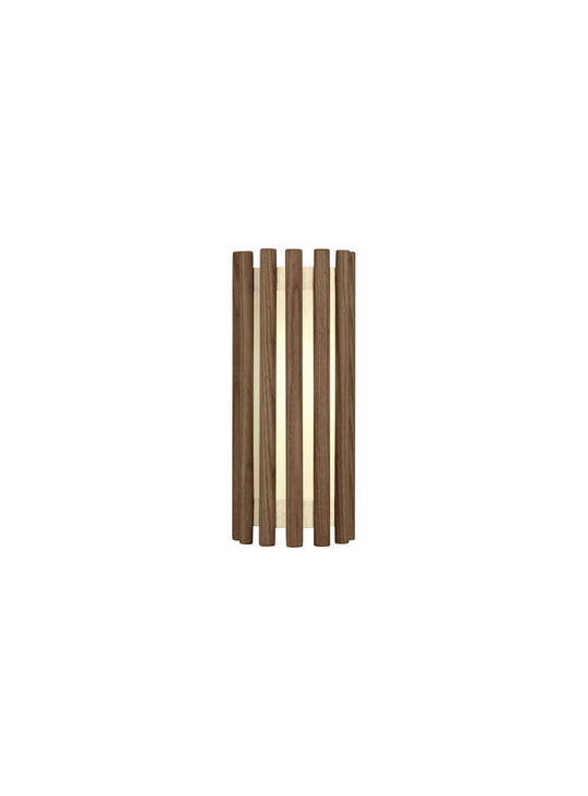 Abat-jour Komorebi Umage : un éclairage chaleureux au style minimaliste.