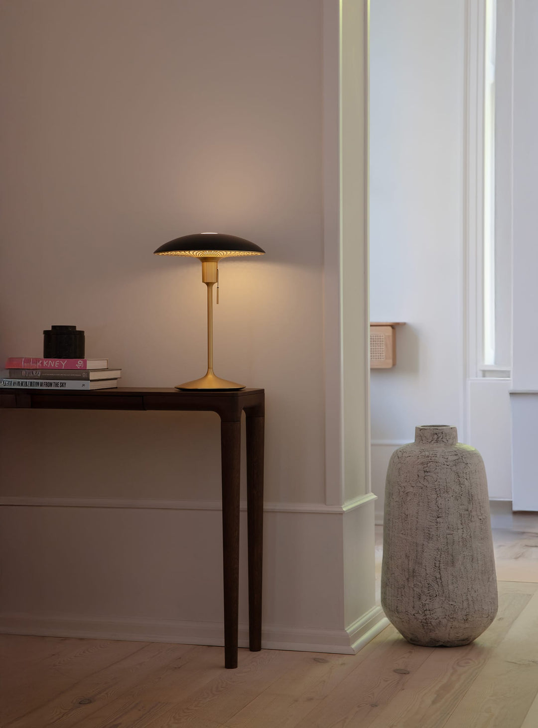 Abat-jour Manta Ray de Umage luminaire design contemporain. noir