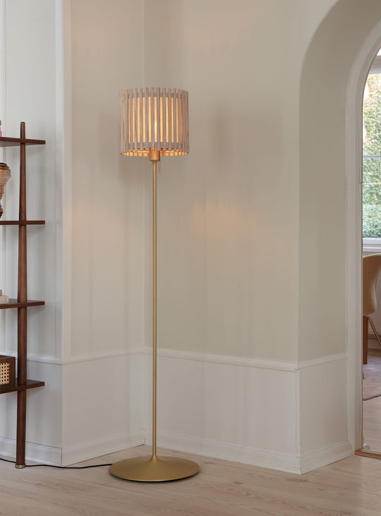 Support de lampe Santé de Umage pied de lampe pour abat-jour Umage. laiton
