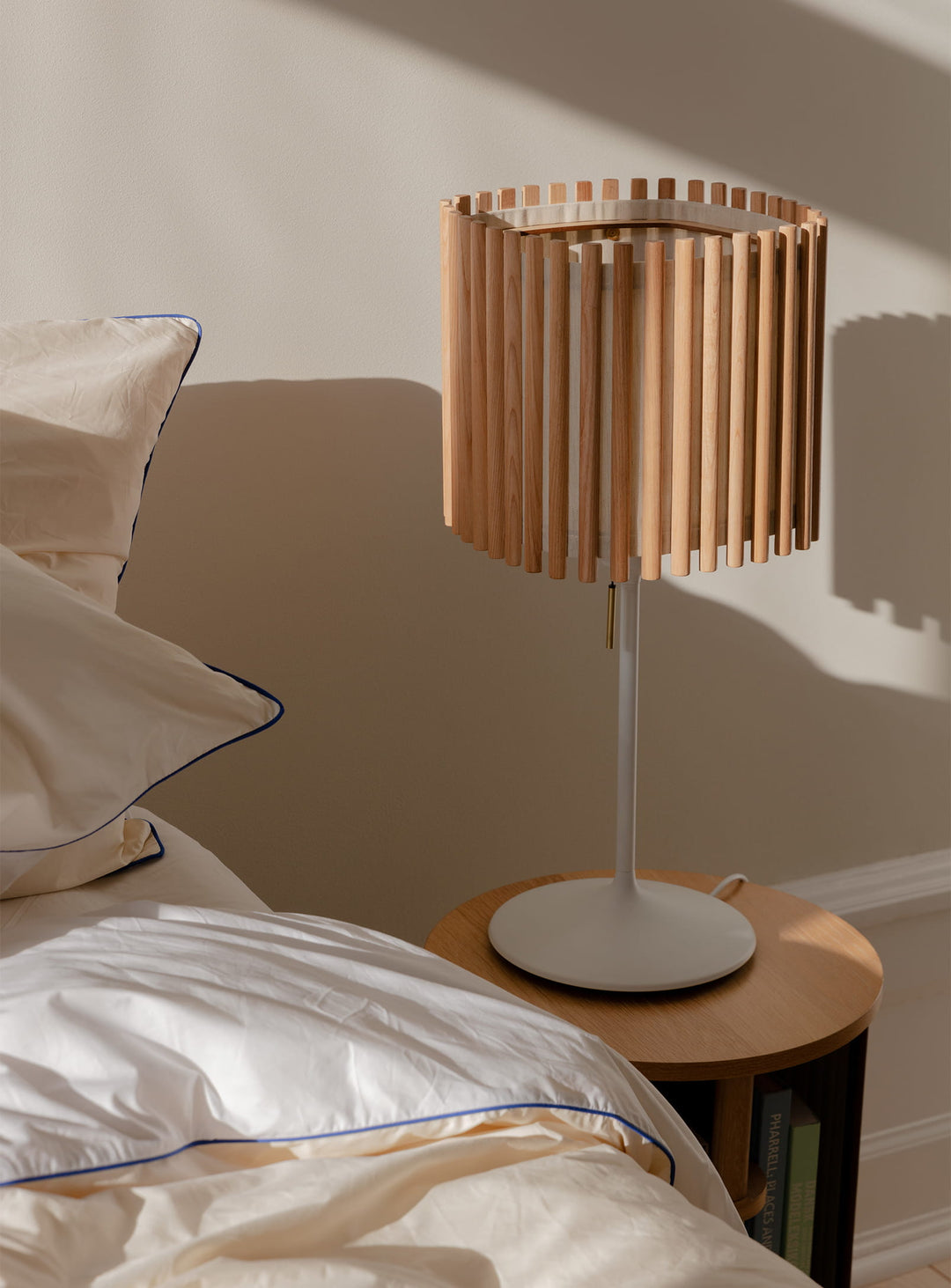 Support de lampe de table Santé de Umage lampe design personnalisable. blanc