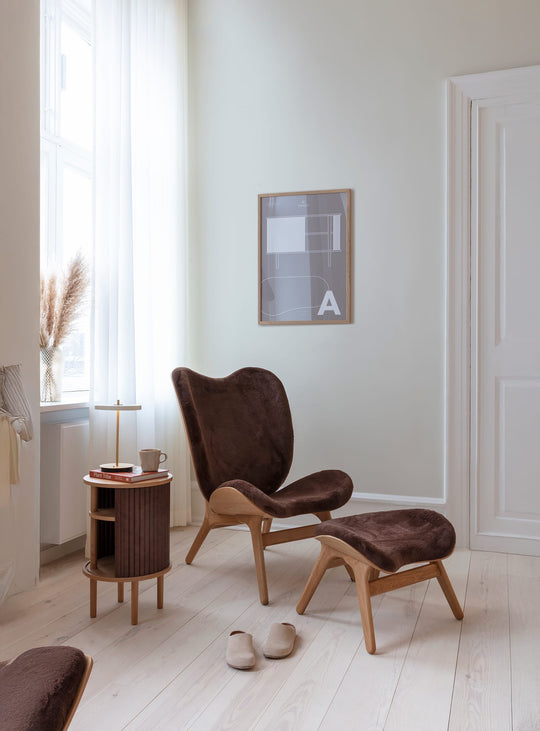 Fauteuil The Reader Umage : confort enveloppant et finitions haut de gamme élégantes. brun teddy