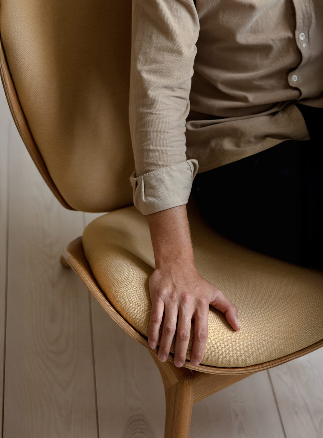 Fauteuil The Reader Umage : confort premium et style nordique pour votre décoration. brillance estivale