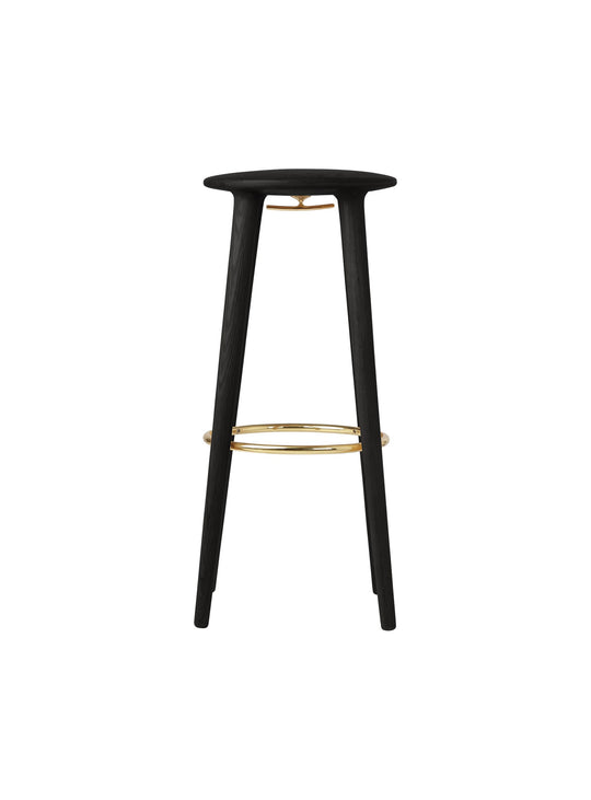 Tabouret de bar Socialite de Umage tabouret design pour cuisine ou bar. chene noir