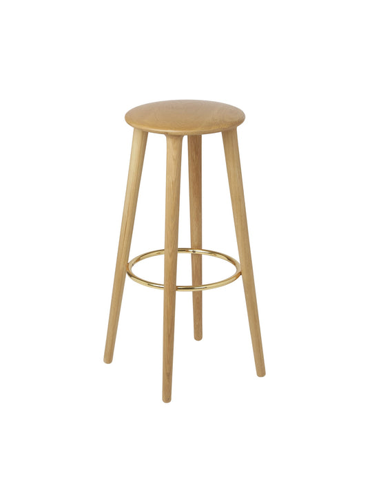 Tabouret de bar Socialite de Umage design scandinave élégant et confortable. chene