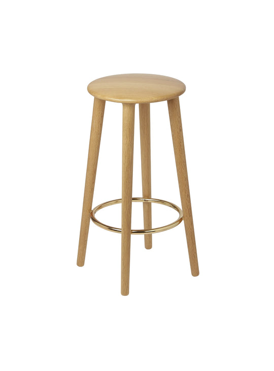 Tabouret de comptoir Socialite de Umage design scandinave chic. chene